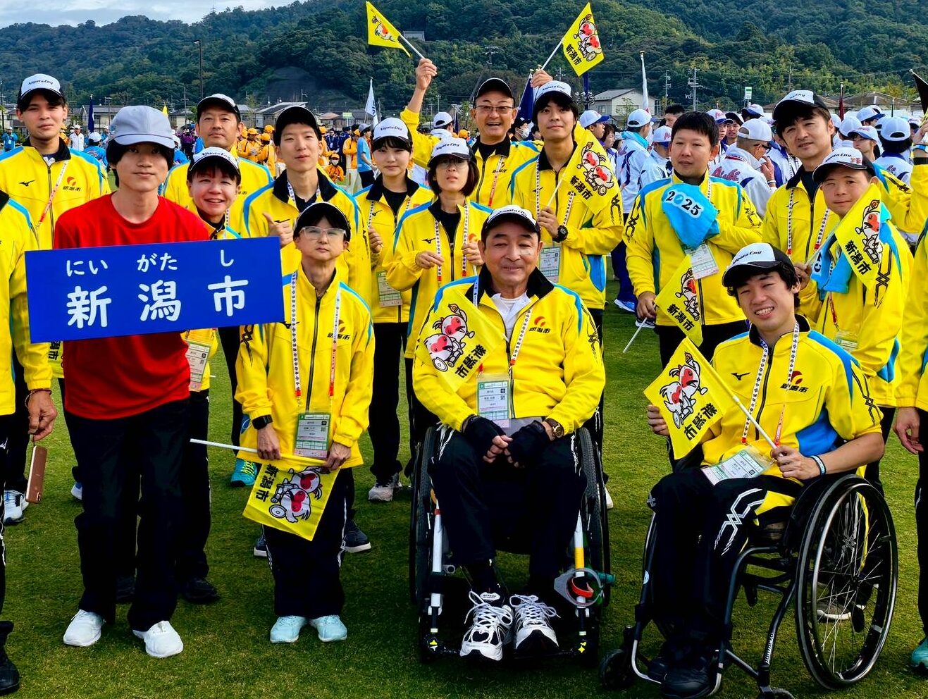 医療情報管理学科の４年生が、第24回全国障害者スポーツ大会（わたSHIGA輝く障スポ）に参加しました